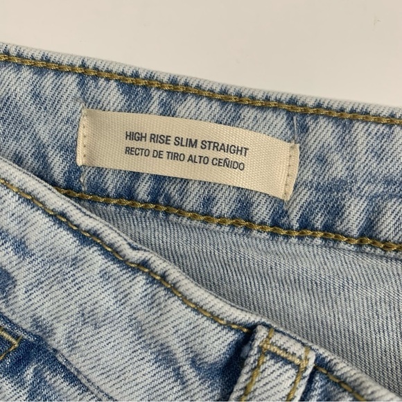 Universal Thread Women's High-Rise Slim Straight Jeans - Picture 10 of 14